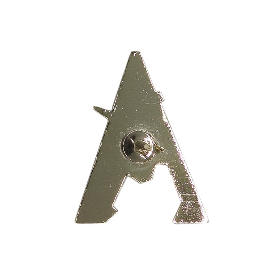 ピンズ AVORIAZ スノーボード 留め具付き レトロ ピンバッチ