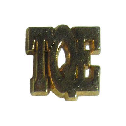 ピンズ 金色 TQE 留め具付き レトロ