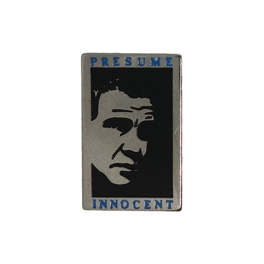 映画 推定無罪 ピンズ PRESUME INNOCENT　留め具付き