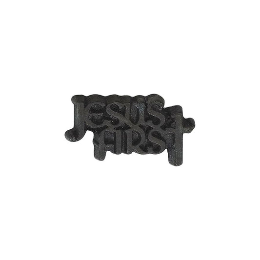 JESUS FIRST ピンズ 留め具付き