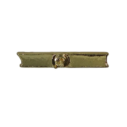 ピンズ REGENCY 金色 文字 留め具付き ピンバッチ
