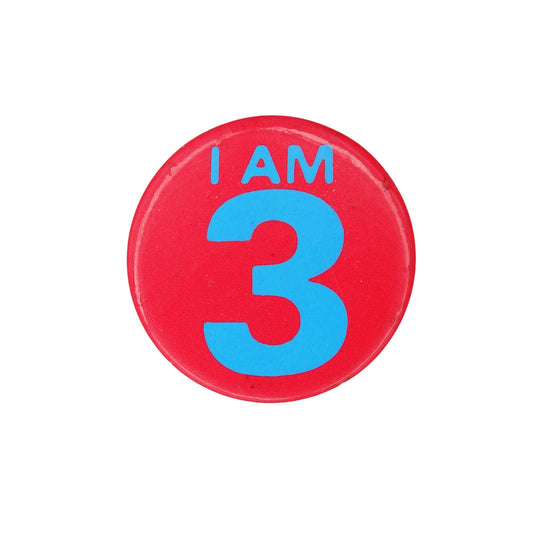 I AM 3 缶バッジ バッチ 3歳 誕生日