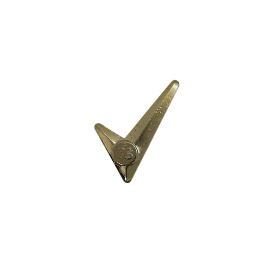 チェックマーク ピンズ 金色 73 留め具付き ビンテージ