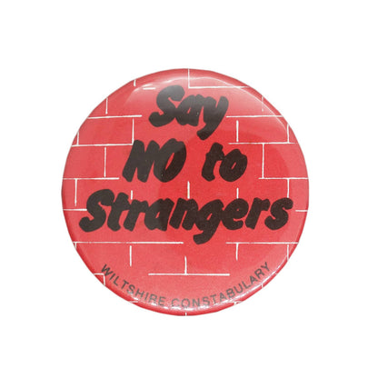 Say no to Strangers 缶バッジ バッチ ウィルトシャー警察
