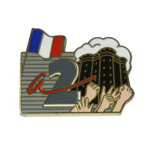 ピンズ フランス TV a2 国旗 手 城 留め具付き レトロ