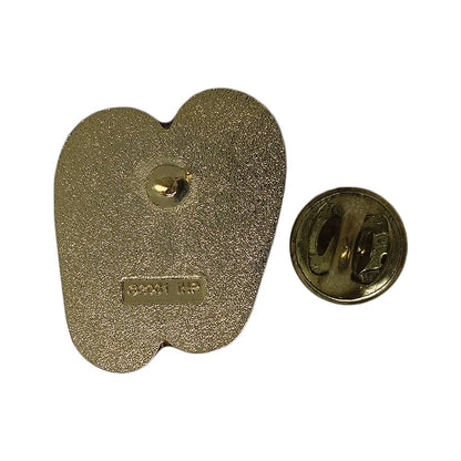 赤いサンダル ピンズ 留め具付き
