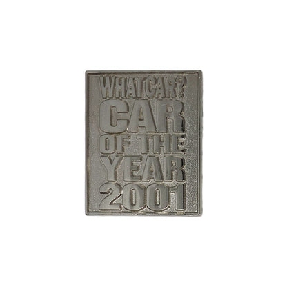 CAR OF THE YEAR 2001 ピンズ 留め具付き