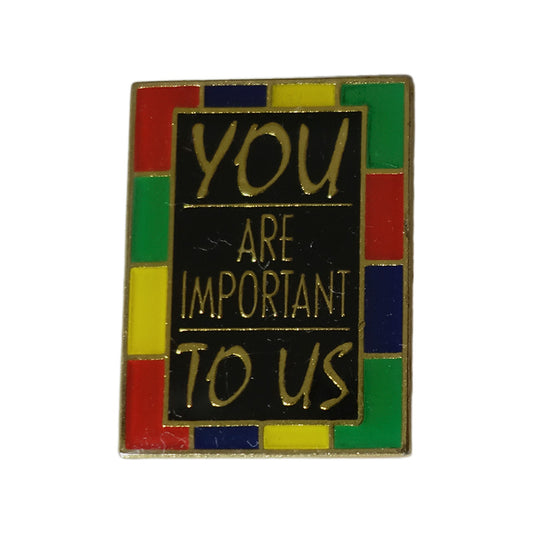 ピンズ You are important to us 留め具付き