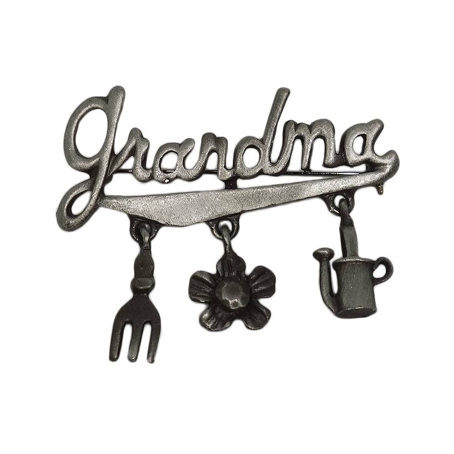 Grandma ブローチ おばあちゃん