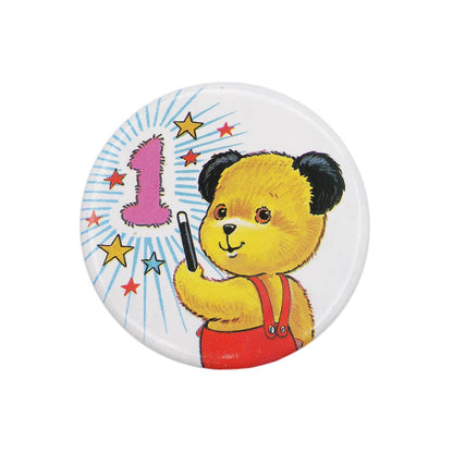 1歳 誕生日 缶バッジ バッチ MATTHEW CORBETT LTD 1988 くま