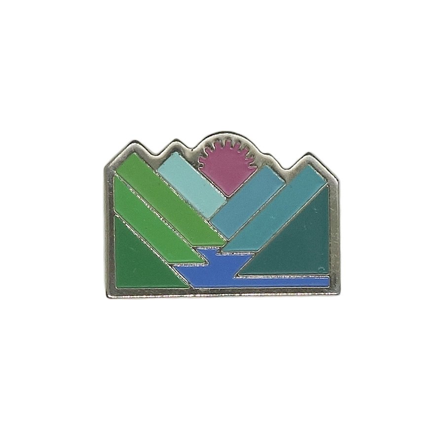 ピンズ LOGO MOTIV デザインアート 留め具付き レトロ