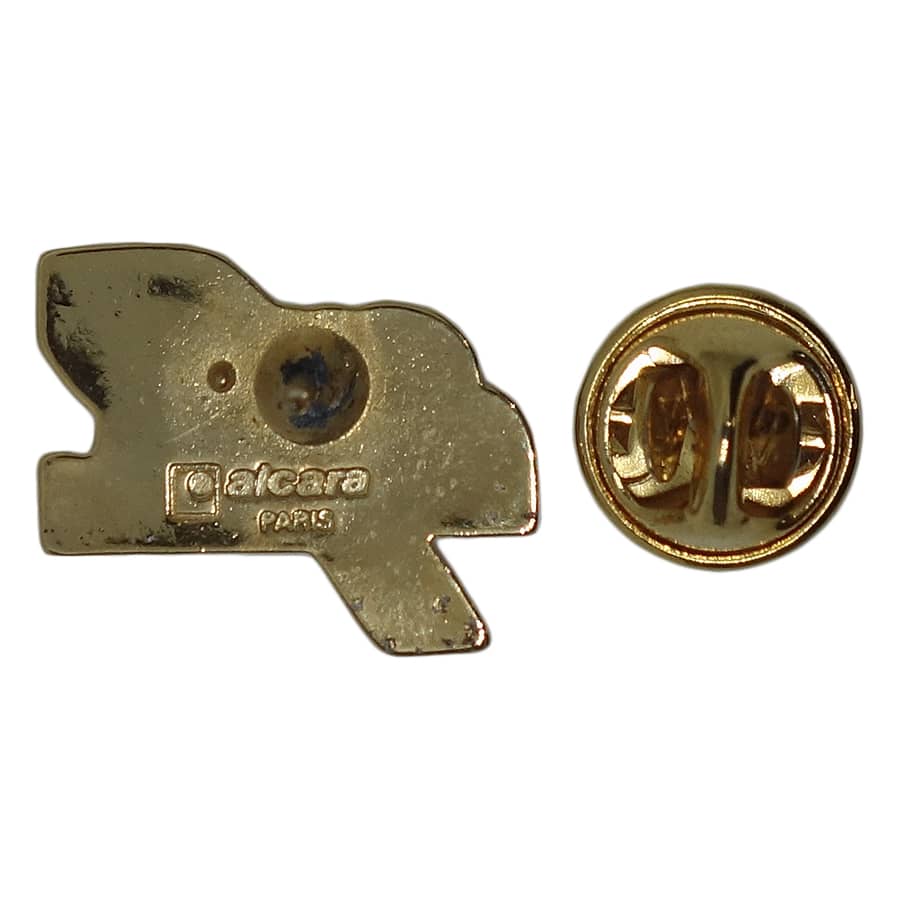 アルファベット ピンズ 金色 留め具付き