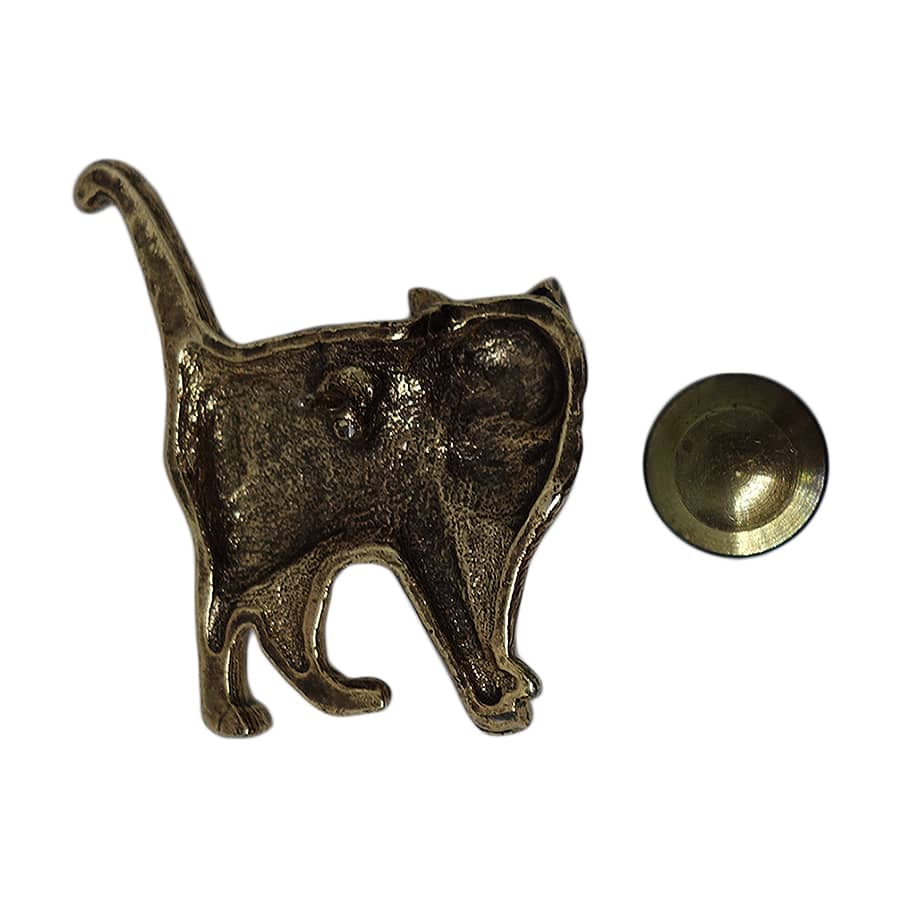 猫 ピンズ 金色 留め具付き