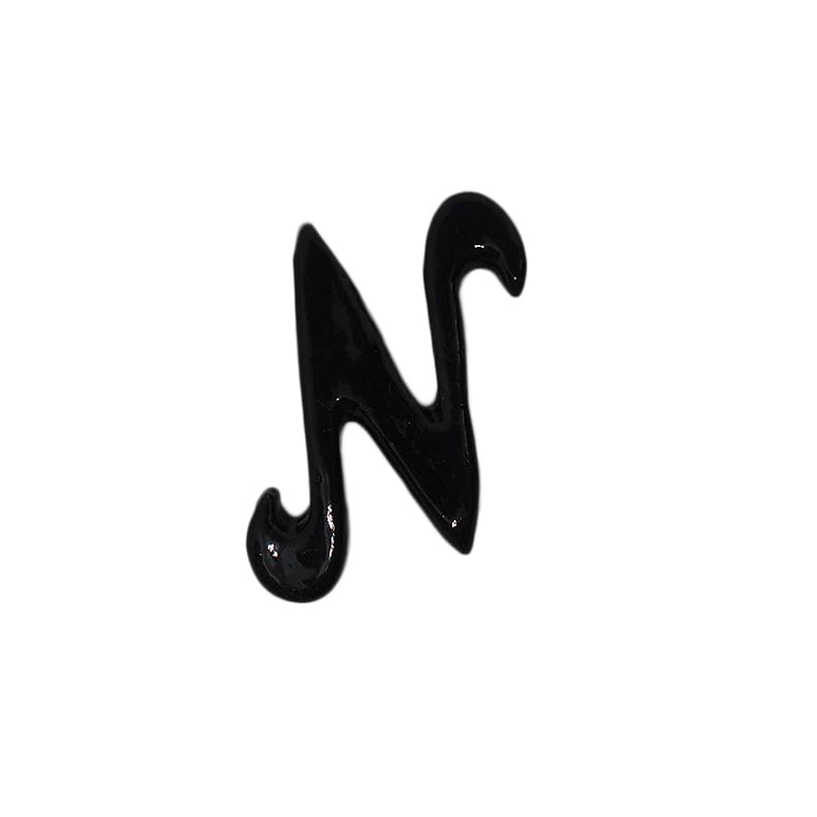 アルファベット N ピンズ 留め具付き