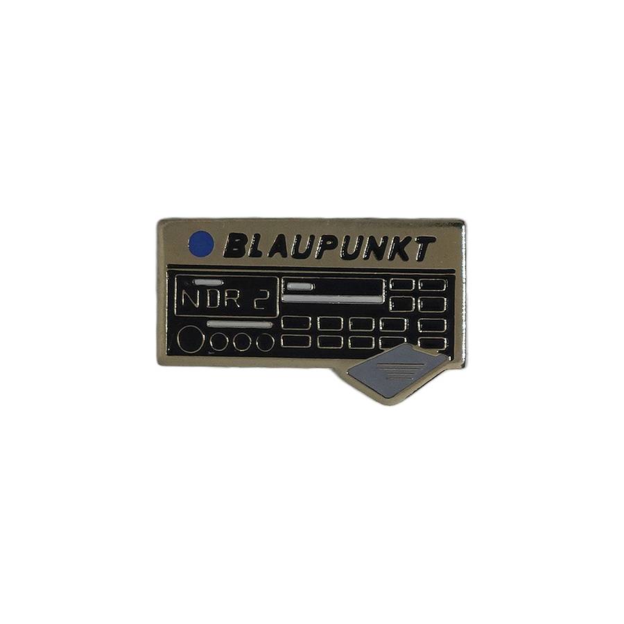 BLAUPUNKT カーオーディオ ピンズ ブラウプンクト 留め具付き