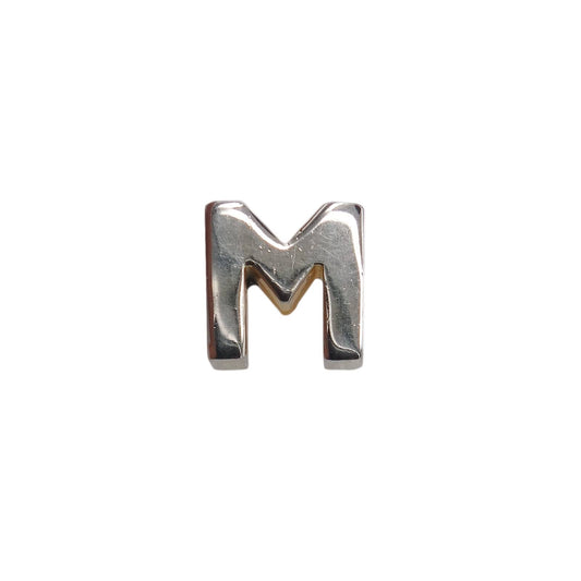 アルファベット イニシャル M ピンズ 文字 金色