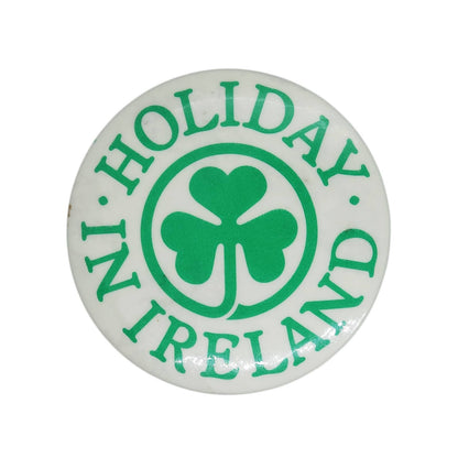 HOLIDAY IN IRELAND 三つ葉のクローバー 缶バッジ バッチ シャムロック