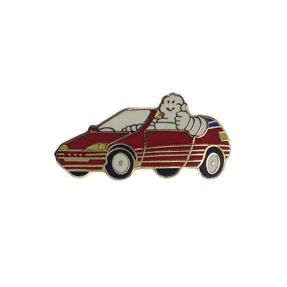 車に乗るビバンダム ピンズ ミシュラン 留め具付き