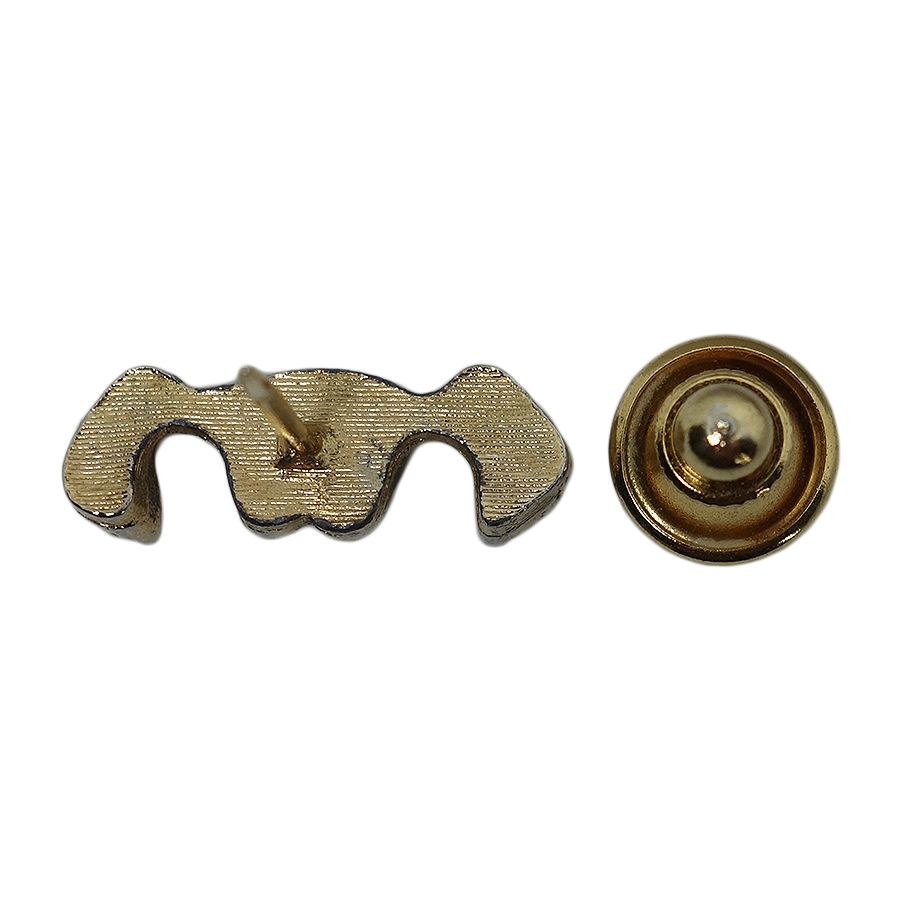 足 ピンズ 留め具付き