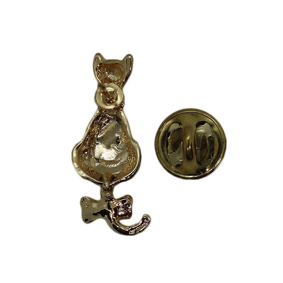 猫 ピンズ 金色 留め具付き