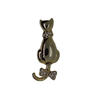 猫 ピンズ 金色 留め具付き