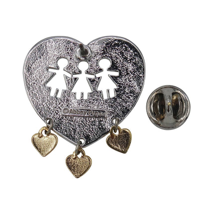 Three's a Charm! 3人の子供 ハート型 ピンズ Abbey Press