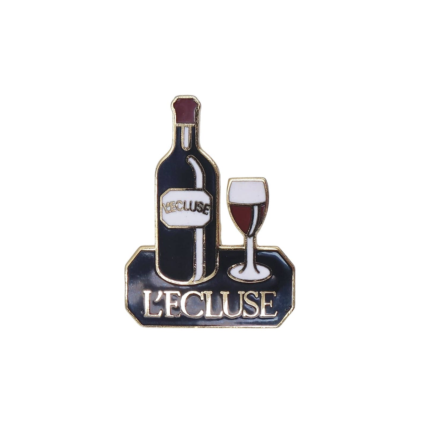 L'ECLUSE ワインバー ピンズ 酒 ボトルとグラス