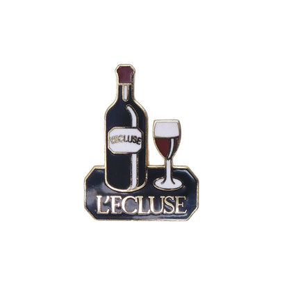 L'ECLUSE ワインバー ピンズ 酒 ボトルとグラス